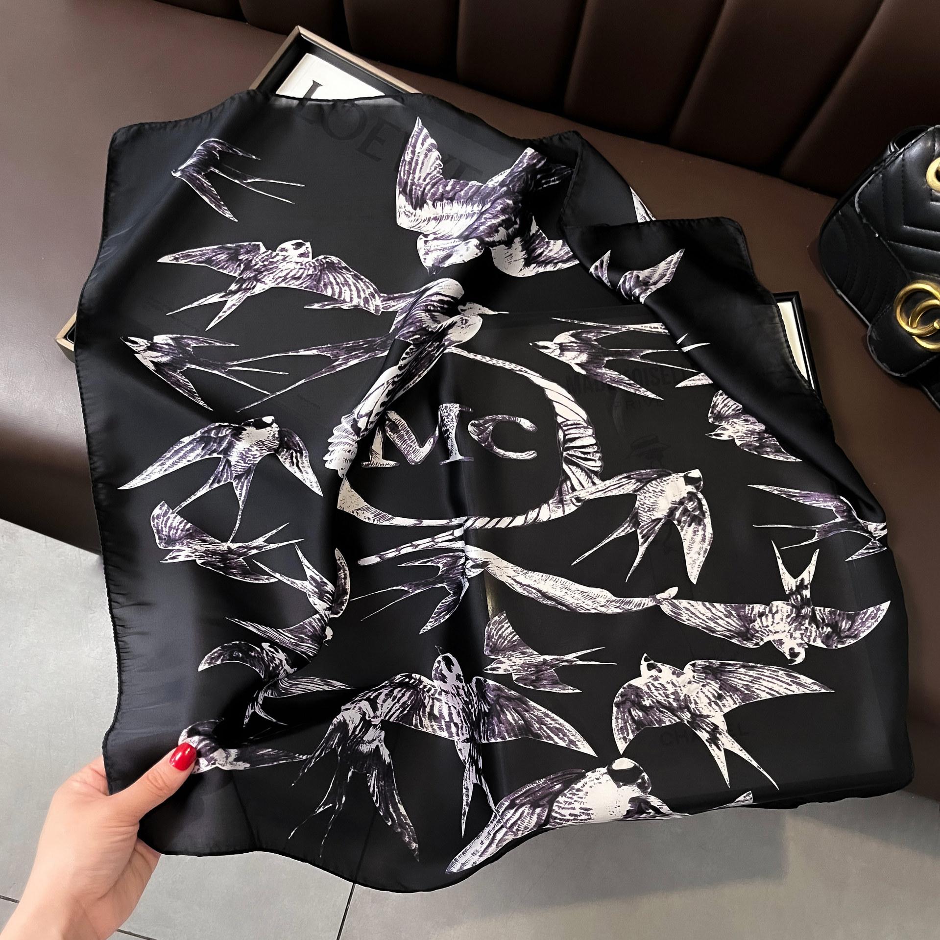 

Высококачественные роскошные шелковые шарфы, повязка на голову, шарфы, шейный шарф для женщин, шелковый шарф с цепочкой, женская декоративная шаль 70*70cm чёрный