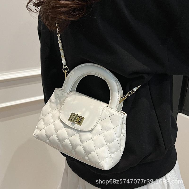 Xiaoxiangfeng Chain Handbag Women's 2025 New Trendy Fashion Diamond Commuter Bag High-end Niche Messenger Bag