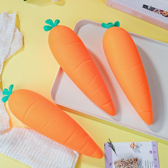 Hračka na zmáčknutí okurky pro úlevu od stresu, Senzorická hračka okurka pro snížení úzkosti, Dekompresní simulovaná mrkev jahoda mačkací fidget hračka