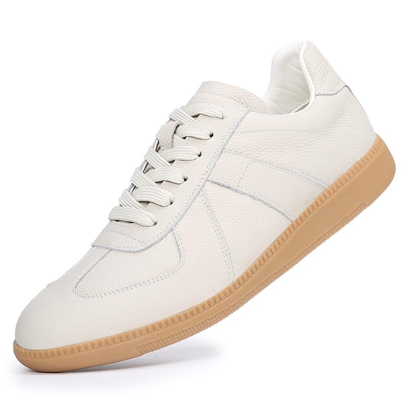 

Мода 2025 Новые мужские повседневные кроссовки Дышащая обувь для ходьбы Модная спортивная теннисная обувь для мужчин Нескользящие мужские легкие кеды 44