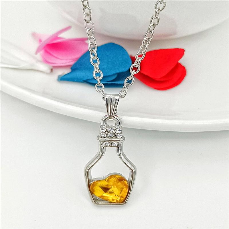 Niche Luxury Crystal Necklace: High-End Diamond Drift Bottle Pendant for Women