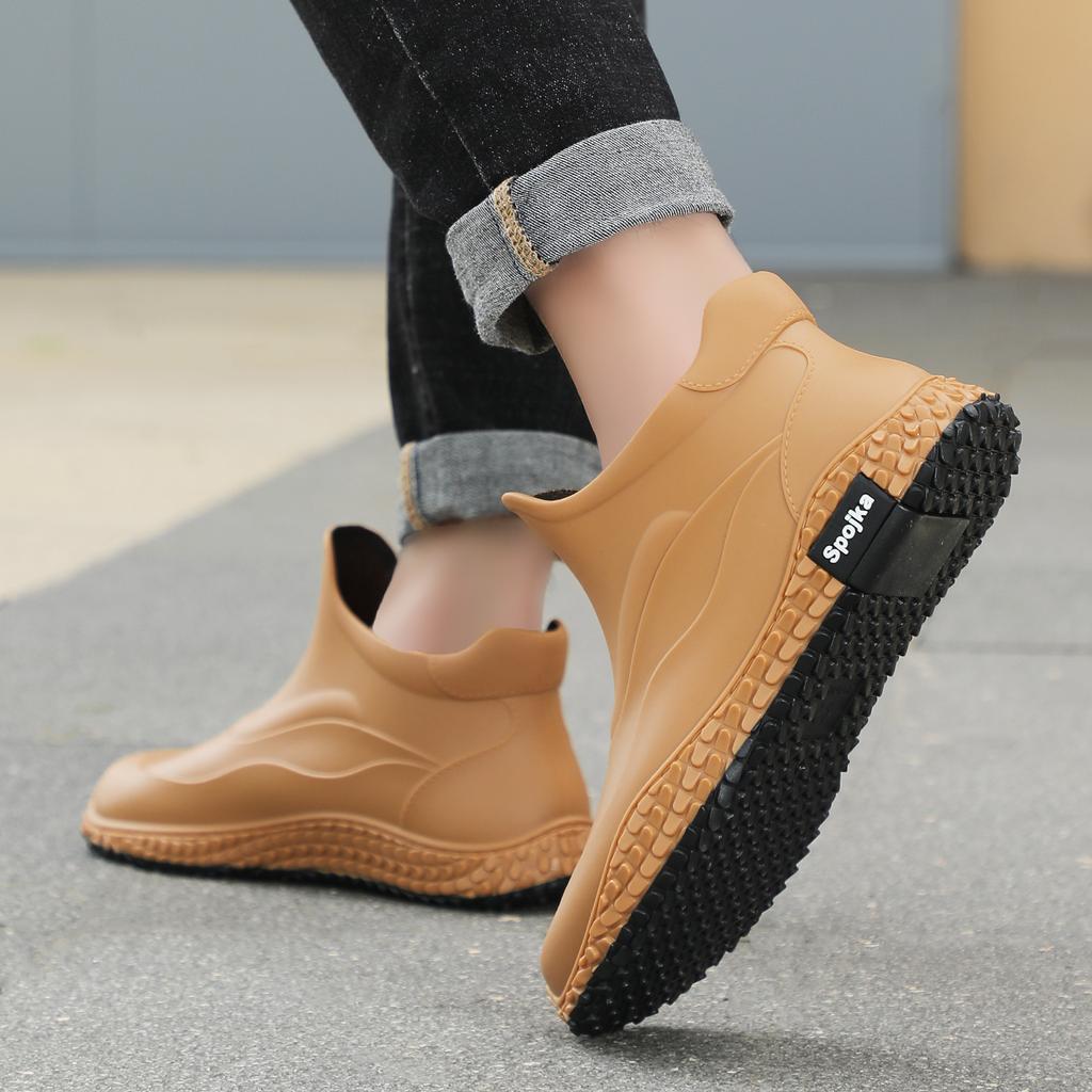 2025 New Fashionable Thick-soled Short Waterproof Shoes, Men's Waterproof, Non-slip and Wear-resistant Water Shoes, Men's Models