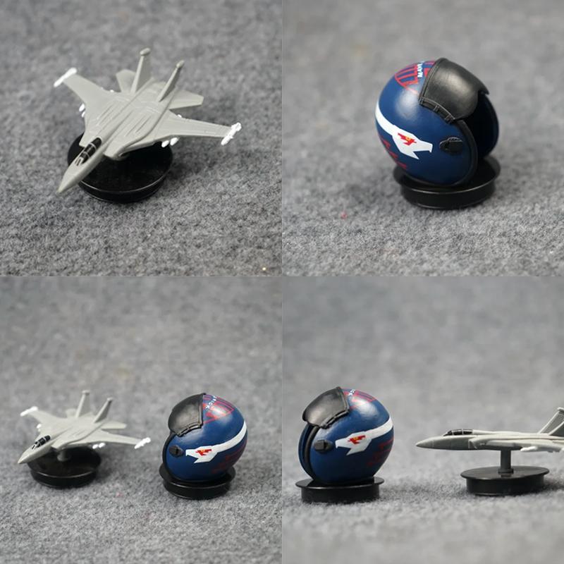 Film Top Gun Caccia Aereo da Guerra Casco Modello Giocattolo Miniatura Ornamenti da Tavolo Action Figure Regali per Bambini Collezionabile