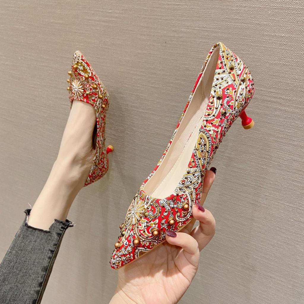 Hochzeitsschuhe Brautjungfer Hochzeitsschuhe Damen Neue Flache Mund Damen High Heels Strass Damen Stiletto Schuhe Nietennetz Rot 16