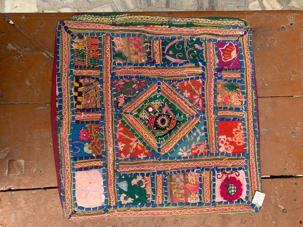 Bawełniana poszewka na poduszkę ręcznie haftowana: Dekoracyjna poduszka boho 40