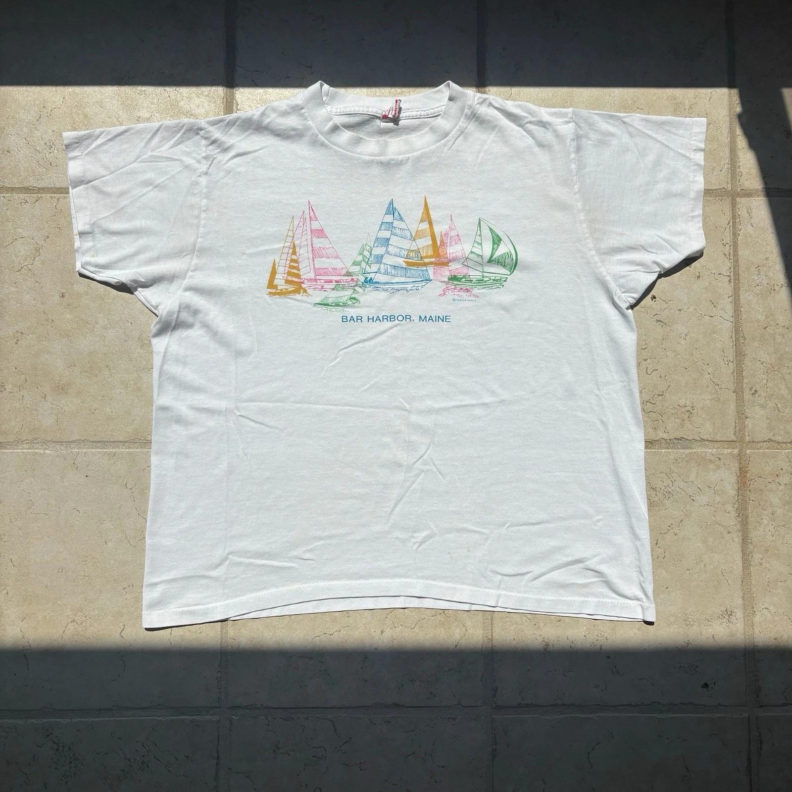 

80s/90s Bar Harbor Maine Sailboat White Graphic T Shirt XL Classic Vintage 2XL