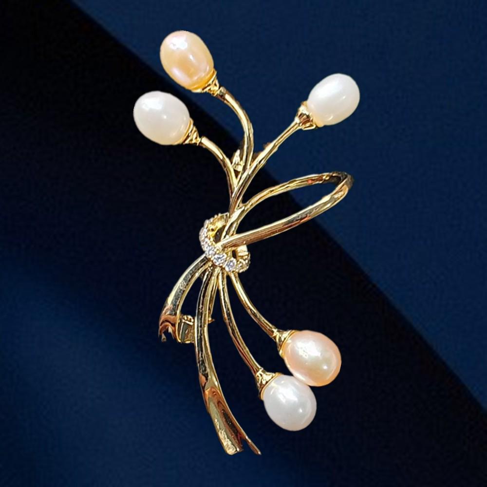 

Брошь из пресноводного жемчуга и циркона: Элегантный женский аксессуар класса люкс