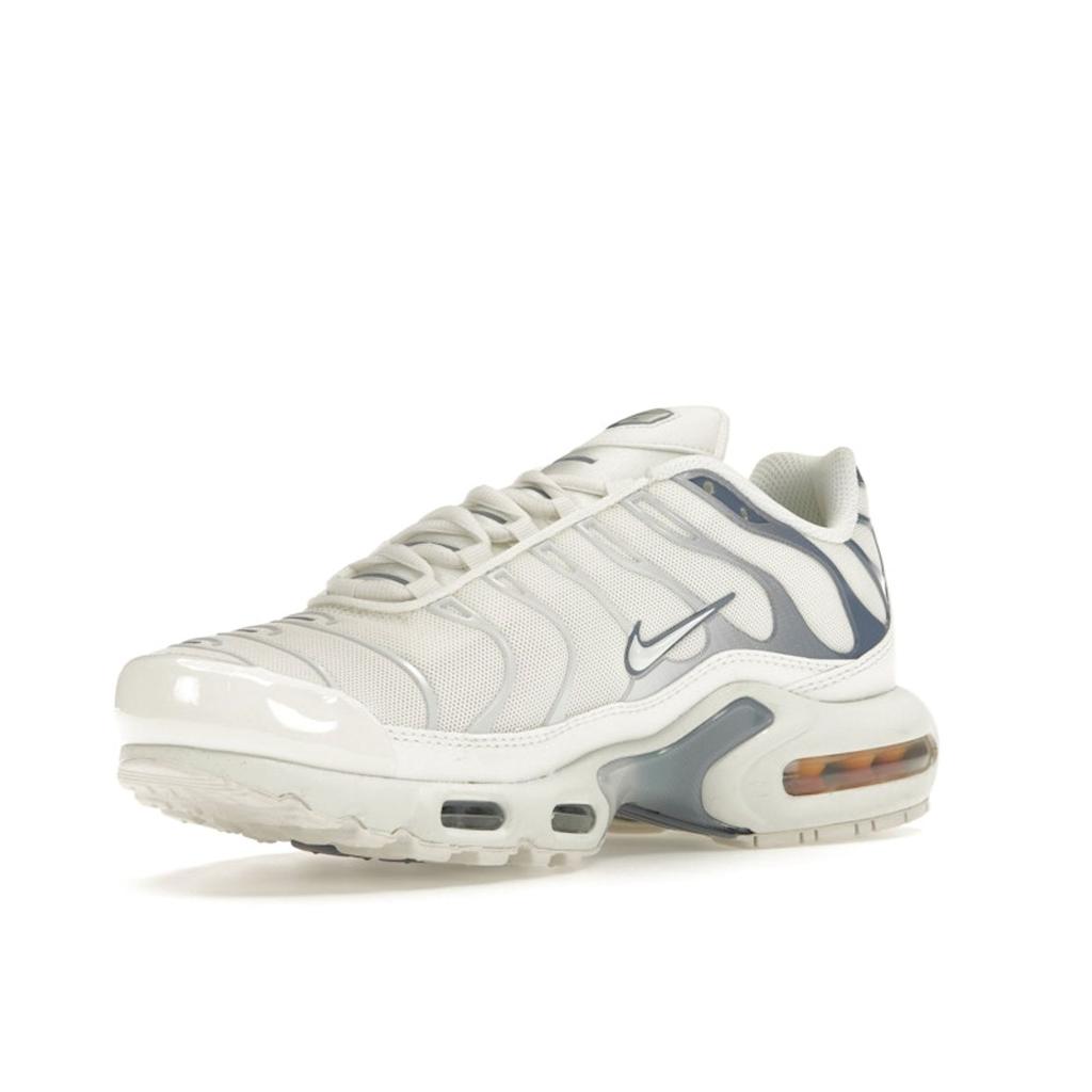 Nike حذاء رياضي نسائي Air Max Plus Ashen Slate أبيض قمة-أبيض أزرق أرموري فاتح DZ3671-104