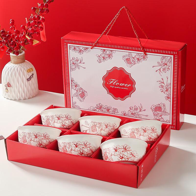 

Rose Holiday Blue and White Ceramic Bowl Gift Set