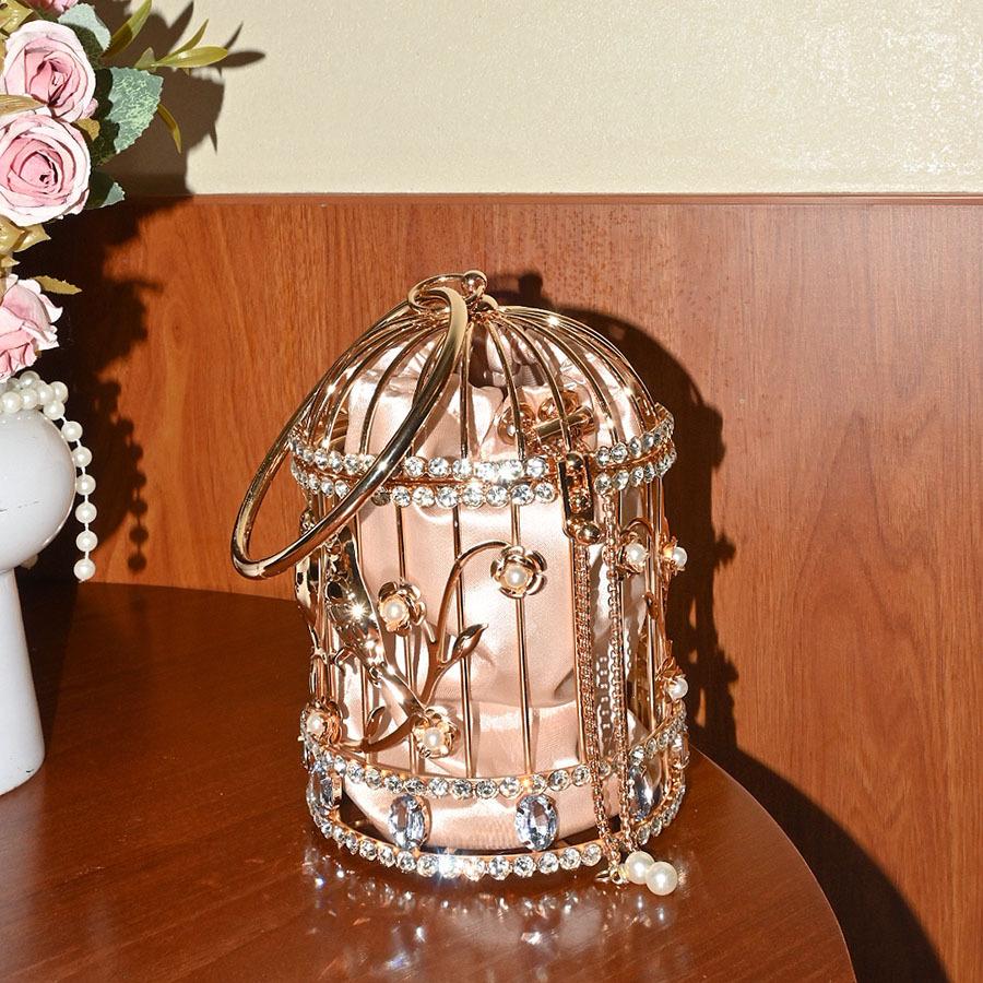 

Metal hollow birdcage bag, shiny and inflexible, rhinestone-studded flowers, high-end portable dinner bag шампанского