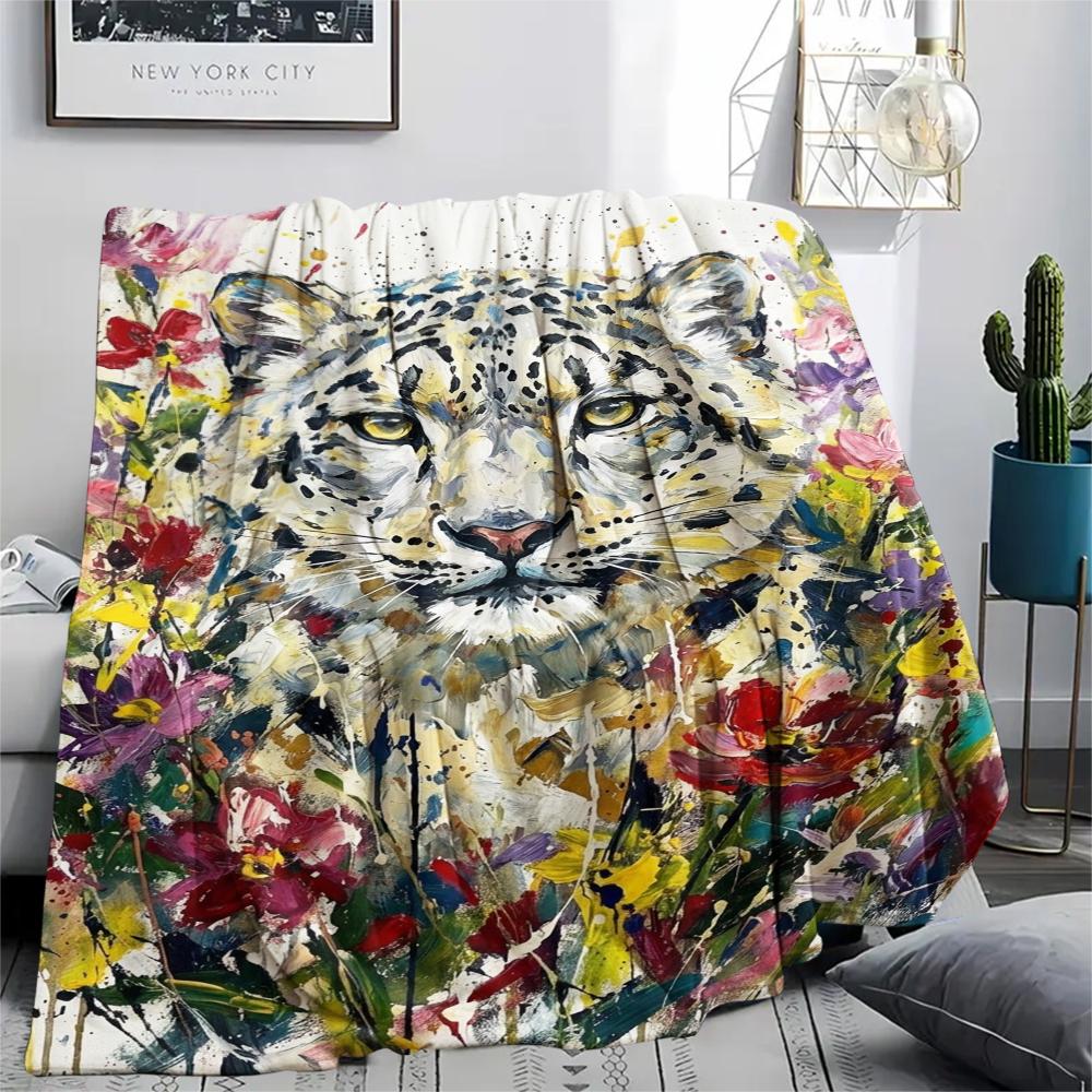 Snow Leopard Animal Print Flannel Blanket, High Quality Comfortable for All Seasons, Home Decor, Warmth and Comfort, Perfect for Christmas Gifts112