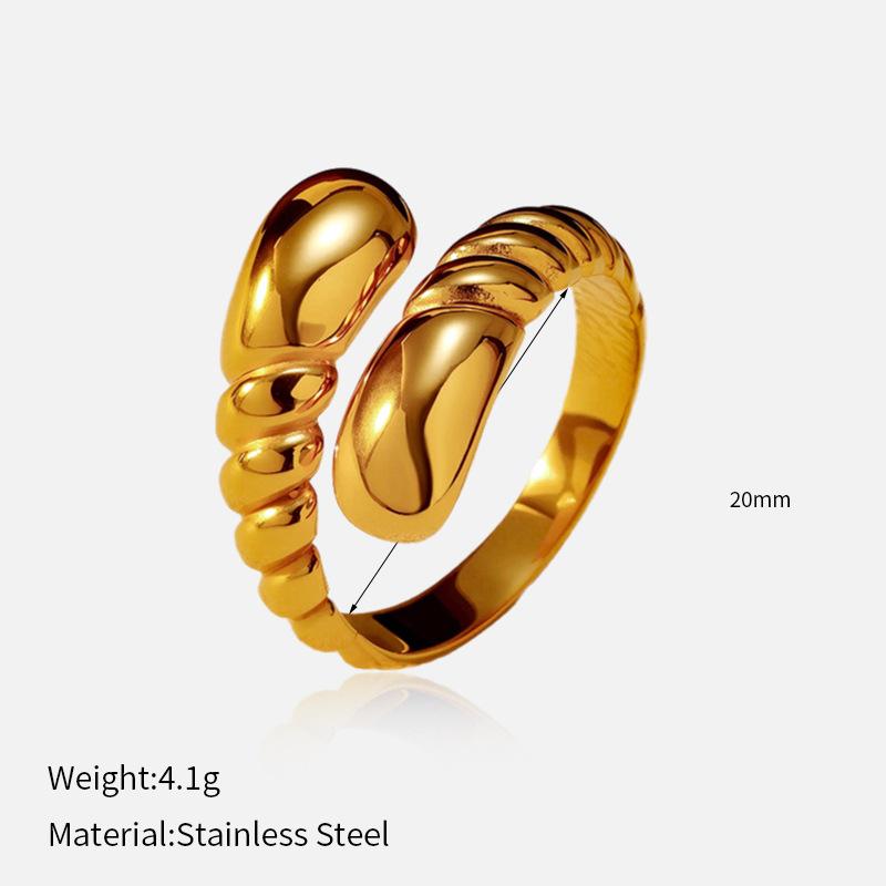 Chenhe stainless steel jewelry European and American accessories wear jewelry women's high-end sense does not fade snake titanium steel open ring