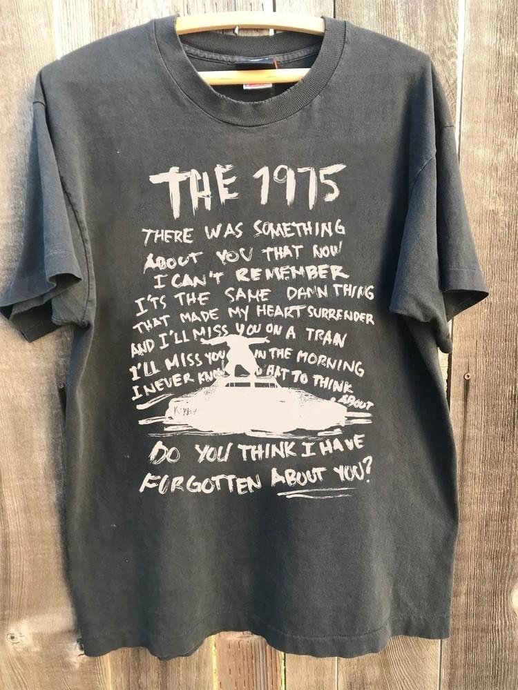 Футболка The 1975 Музыка Рок-группа Ретро Музыкальная группа Угольный Унисекс Футболка Винтажная Унисекс Футболка L