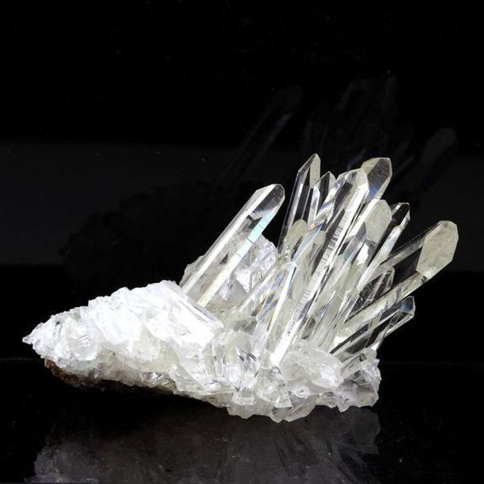 Pierres et Minéraux. Quartz. 177.0 ct. La Gardette Mine, Bourg d'Oisans, Isère, France.