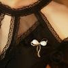 Versatile Pearl Bow Brooch Femininity Anti-Light Retro Corsage Accessories Cardigan Buckle Clothing