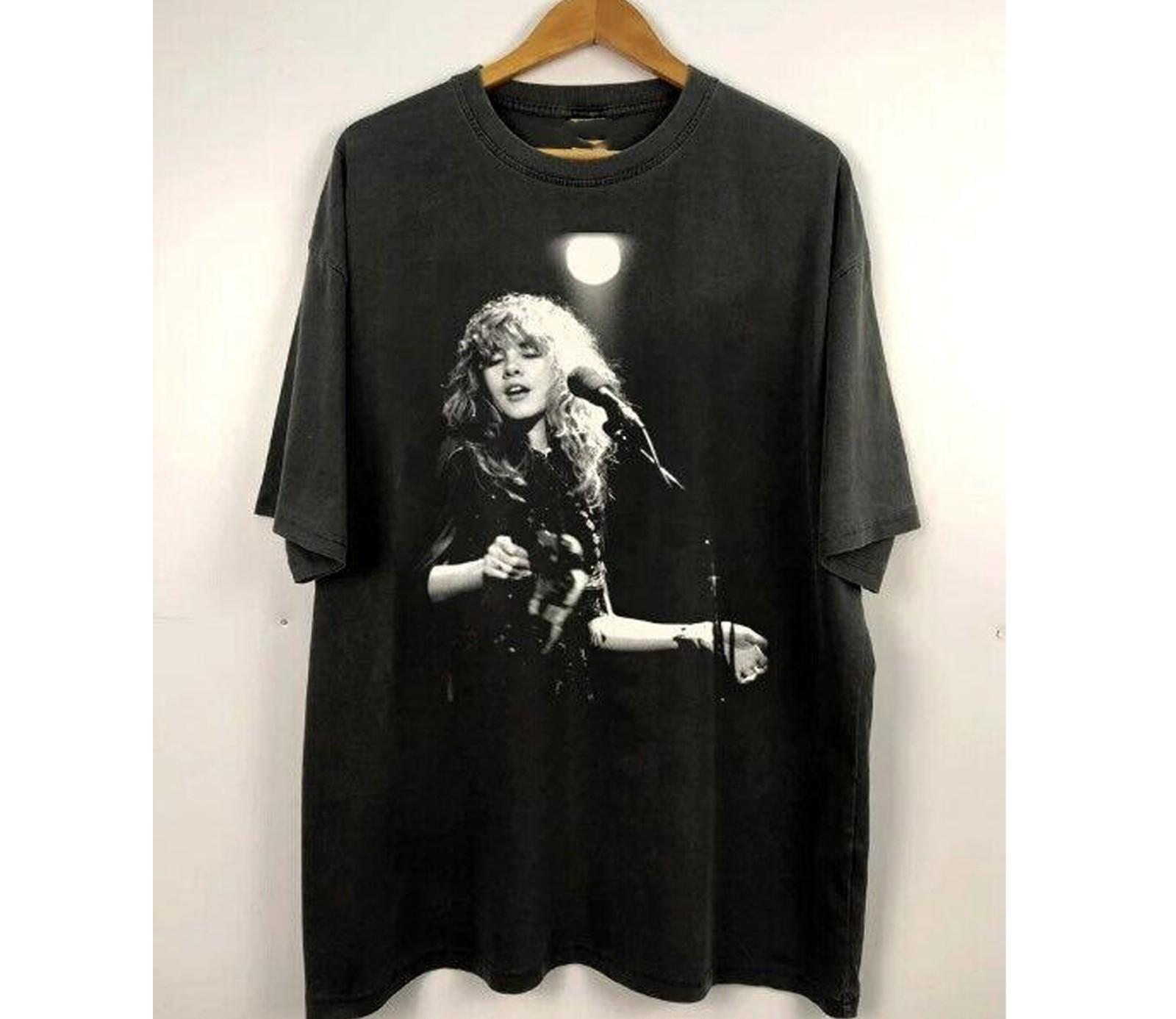 Stevie Nicks Concert Retro Rock Music Graphic T-Shirt S