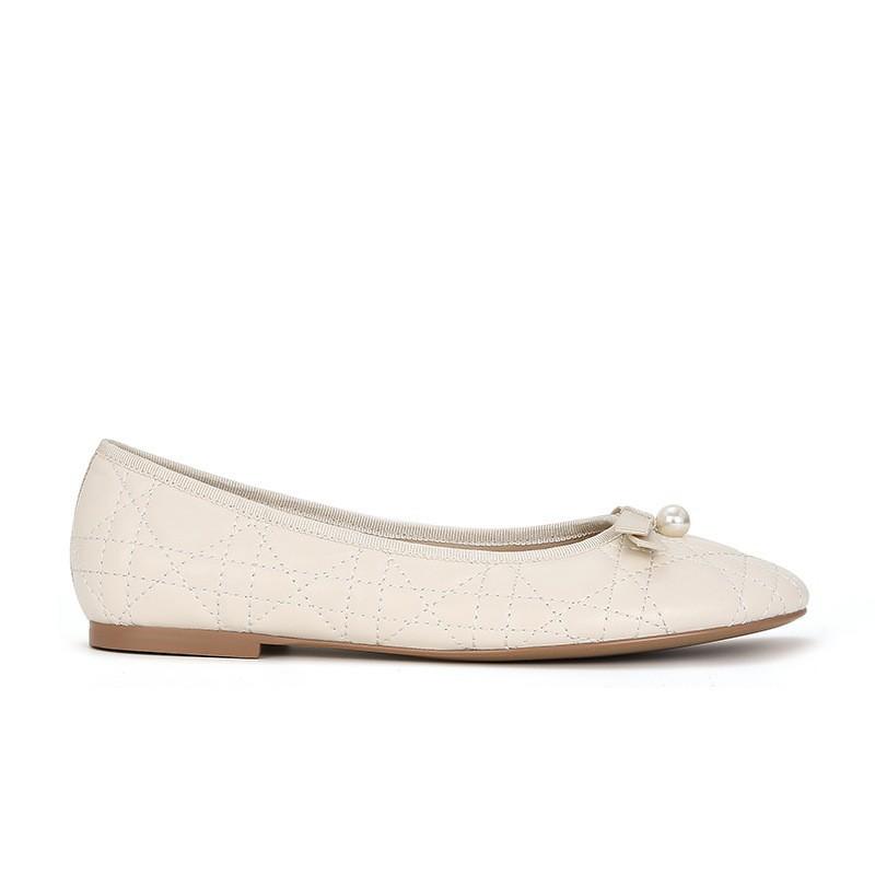 

Виноградная мать studiolee нежный бант жемчужный мелкий горлышко круглая голова плоская подошва овчины балетки одиночные женские весна и осень 40