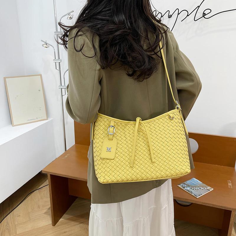 Damen Grün Gewebte PU-Leder Umhängetasche, Lässige Schulterhandtasche mit Verstellbarem Riemen, Modische Tägliche Tasche für Damen, Leichte Messenger Bag