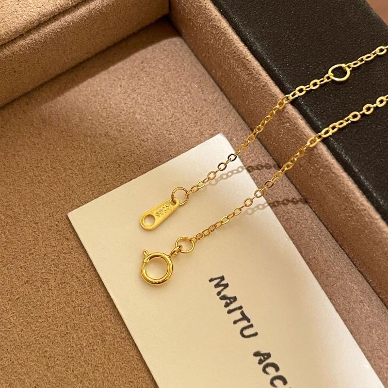 18K Gold Plated Pretzel Bread Necklace Dainty Collarbone Chain Women
