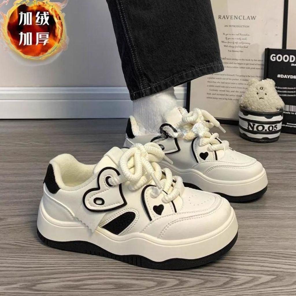 Campus wind velvet love little white shoes women's winter thickened warm two cotton shoes student versatile sports board shoes
