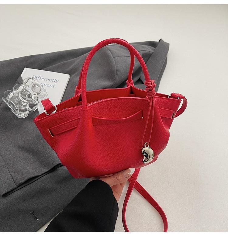 

Summer popular small bag women s 2025 new exquisite versatile messenger bag super fire portable wing bag