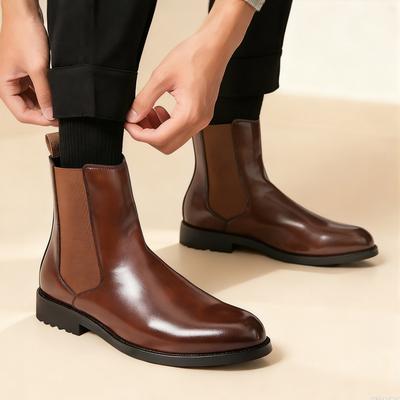 Classic Designer Men Chelsea Boots Slip On Pointed Toe Luxury Middle Ankle Short Leather Boots Men Fashi Business Dress Shoes