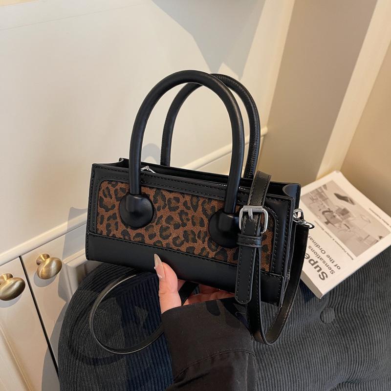 

Women s High-End Retro Handbag - 2025 Autumn/Winter Fashion Casual Shoulder & Crossbody Bag чёрный