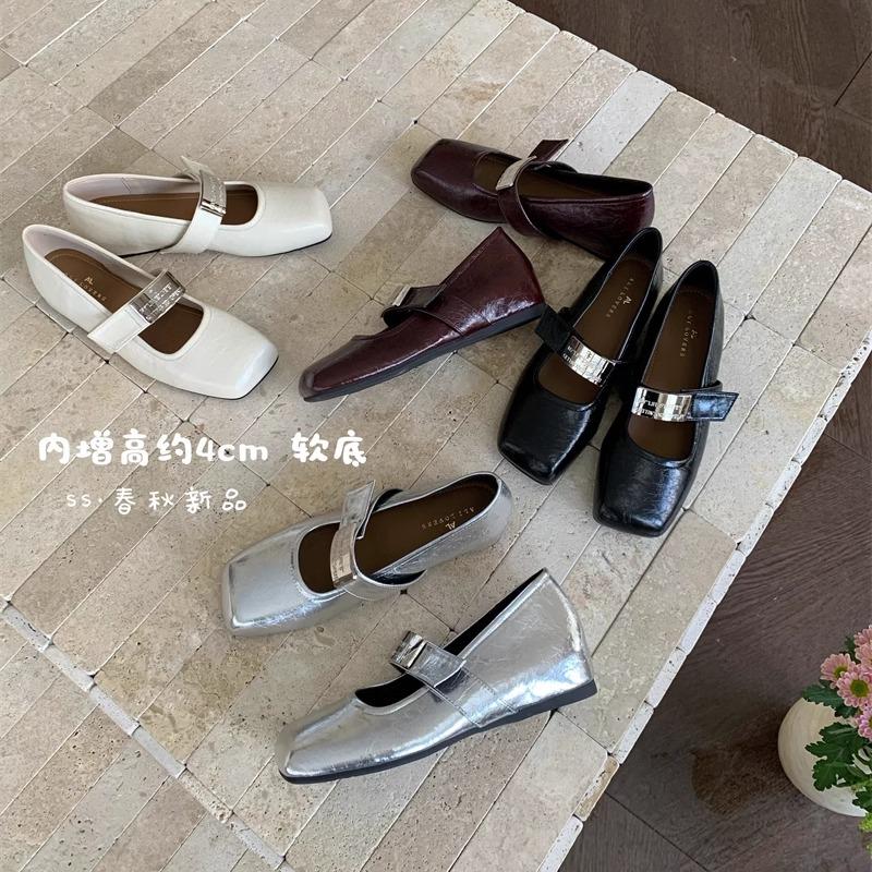 Lan Cabinet Home 2025 Französisch Silber Einzelne Schuhe Damen Kleine Lederschuhe Weiche Sohle Ein-Wort-Riemen Höhenverstärkende Mary Jane Schuhe