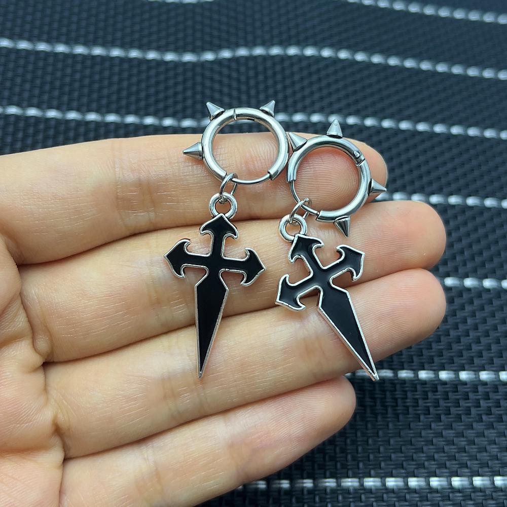 Boucles d'oreilles tendance rétro avec pendentif croix en alliage finition émail dégoulinant - Manchettes d'oreille hip-hop à la mode.