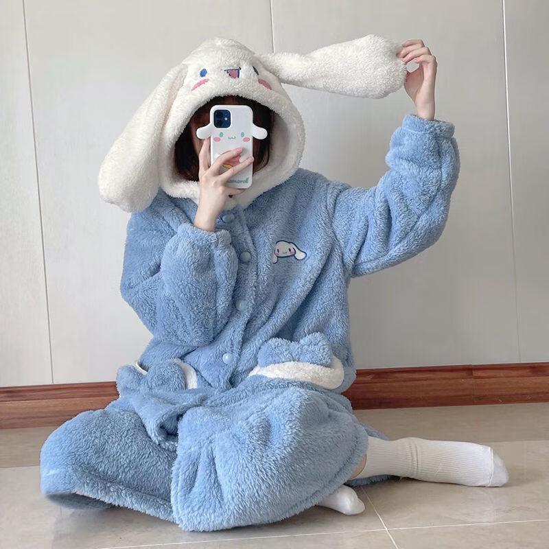 Cinnamoroll Coral Fleece Bathrobe