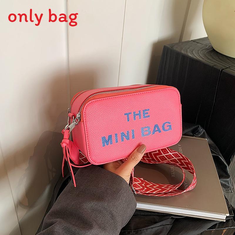 

Color Solid Simple Gold Letter Printed Women Large Capacity Casual Bag Shoulder RoseRed