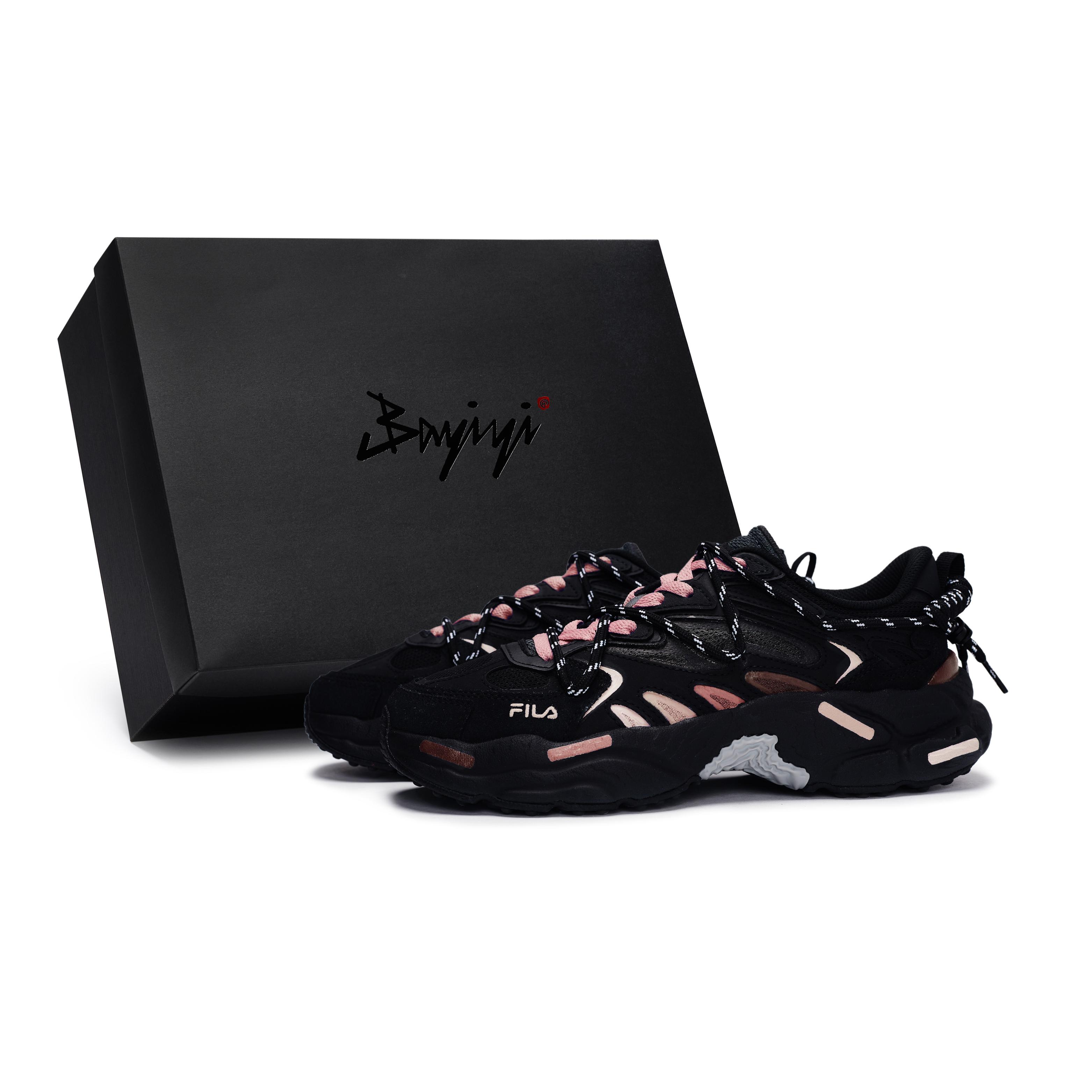 FILA Fern 2 Low top Chunky Sneakers Women s Black Pink F12W331101ADB(Team80-SBOX) 35.5