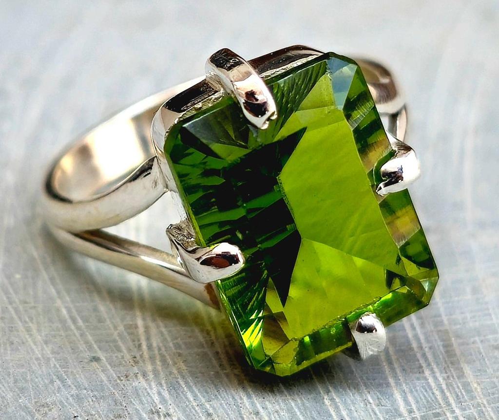 Peridot Statement Ring, Damen Ring, 925 Sterling Silber, Edelstein Ring, Grüner Stein Ring, handgefertigter Schmuck