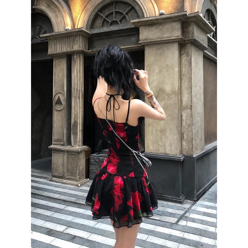Summer 2024 French Elegant Y2k Mini Dress Beach Style Casual Slim Fit Suspender Mini Dress Korean Vintage Lace Rose Floral Dress