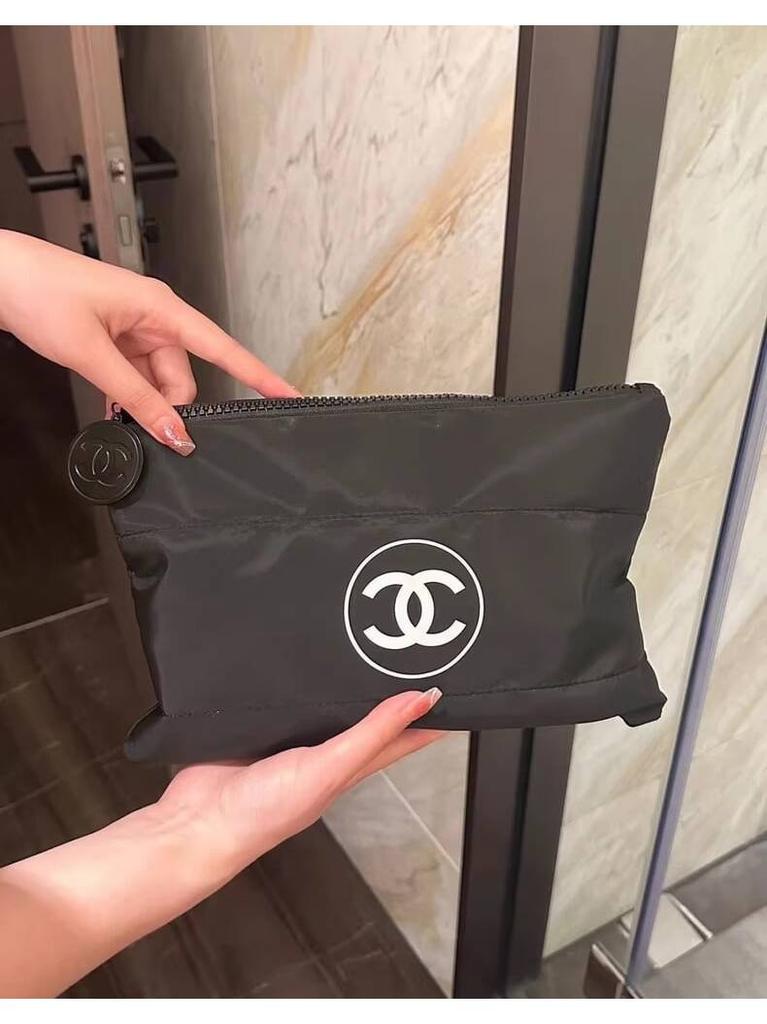 Chanel Borsa per Cosmetici Pieghevole Impermeabile Nera di Grande Capacità, Necessaire da Viaggio