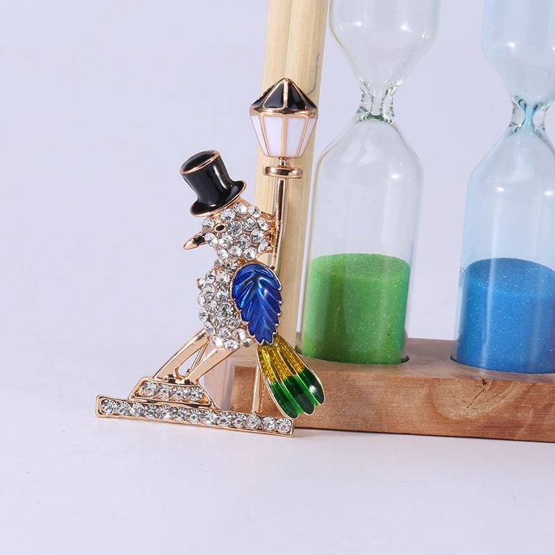 Feng Shui Diamond Dripping Oil Bird Brooch Simple And Stylish Three-Dimensional Animal Accessories