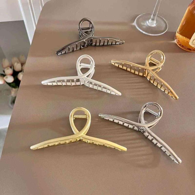 13.5cm Oversized Metal Hair Claws Women Fashion Large Shark Hair Clip Crab Barrettes Fashion Hairpins Headwear For Girl Hair Accessories