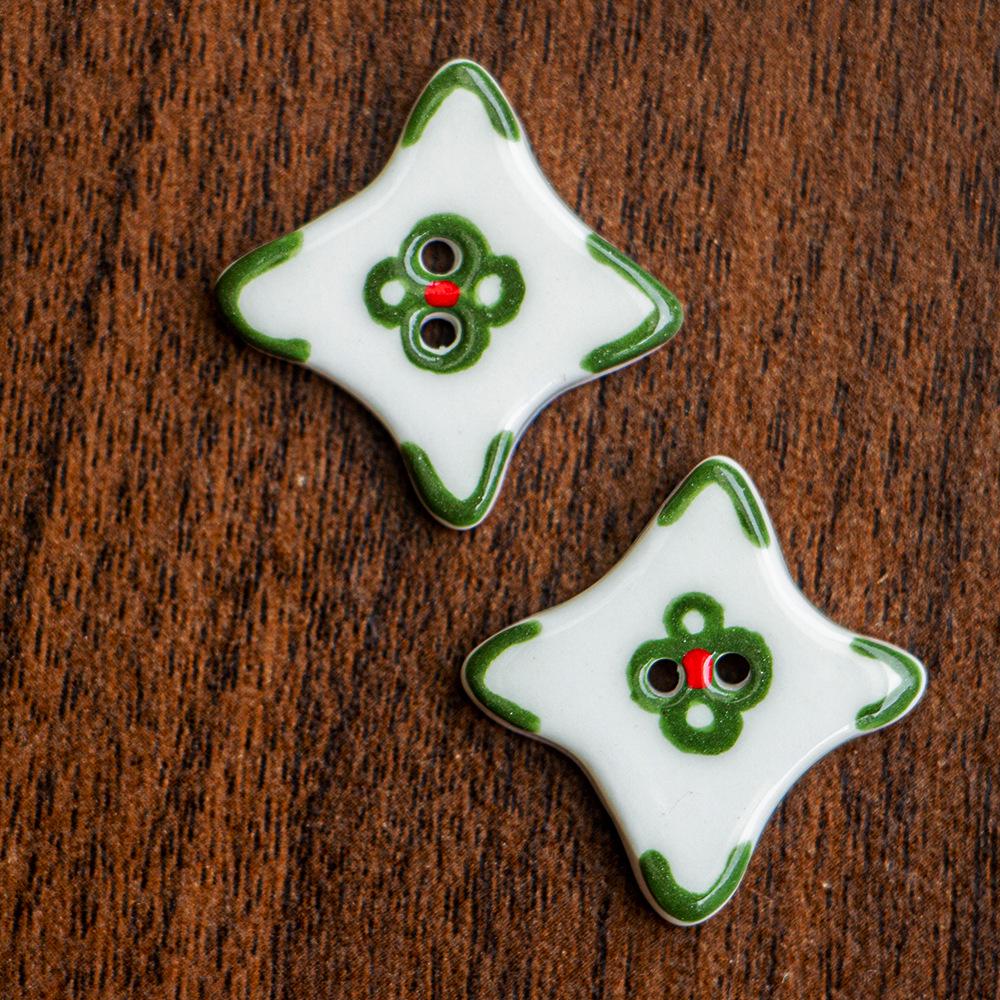 Hand-Painted Four-Pointed Star Ceramic Button - Handmade Clothing Accessory with Chinese Knot Design
