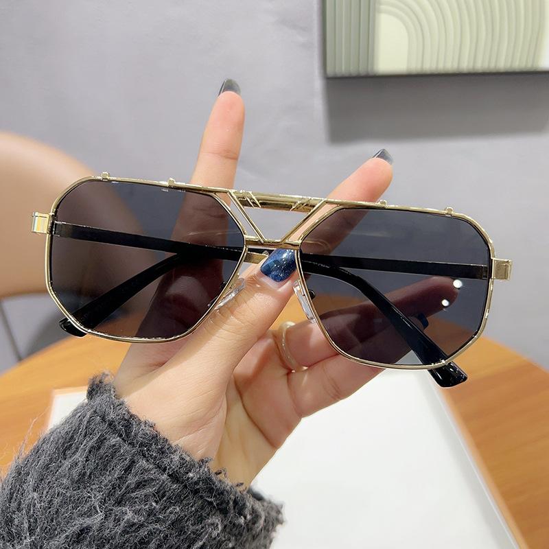 JYL Sunglasses Trendy Ladies Uv Protection Driving Face Slimming Use YH9590 A-16012 электрические голубой