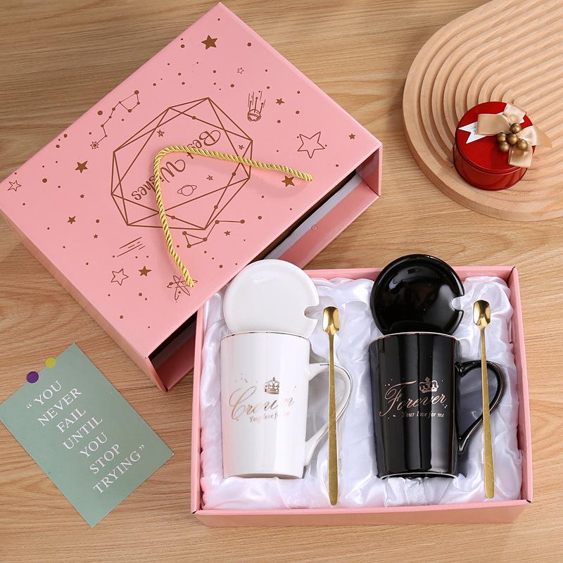 Ceramic Souvenir Black and White Mug with Lid and Spoon Couple Water Cup Household Ceramic Cup