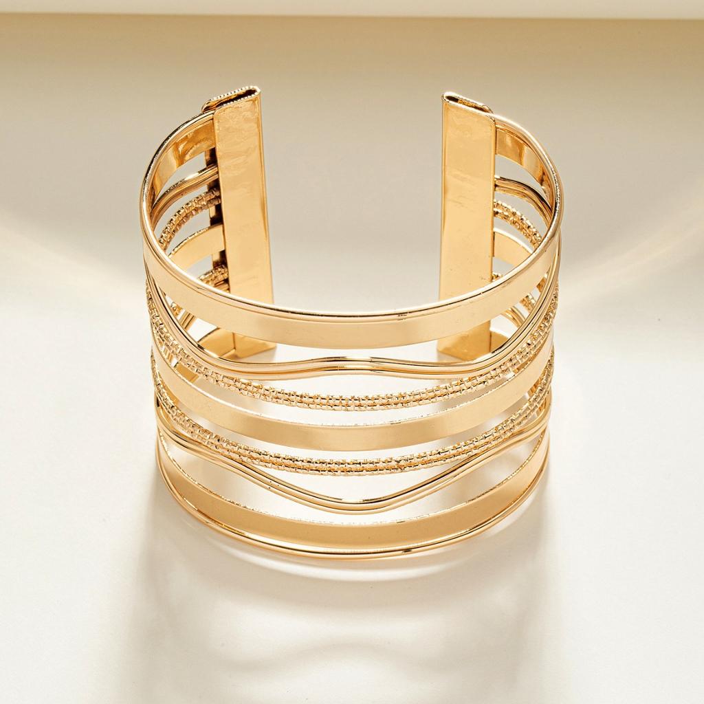 Fashion Trend Exaggerated Wide Face Bracelet Female Internet Celebrity Ins Cold Personality Design Sense Open Bracelet Jewelry