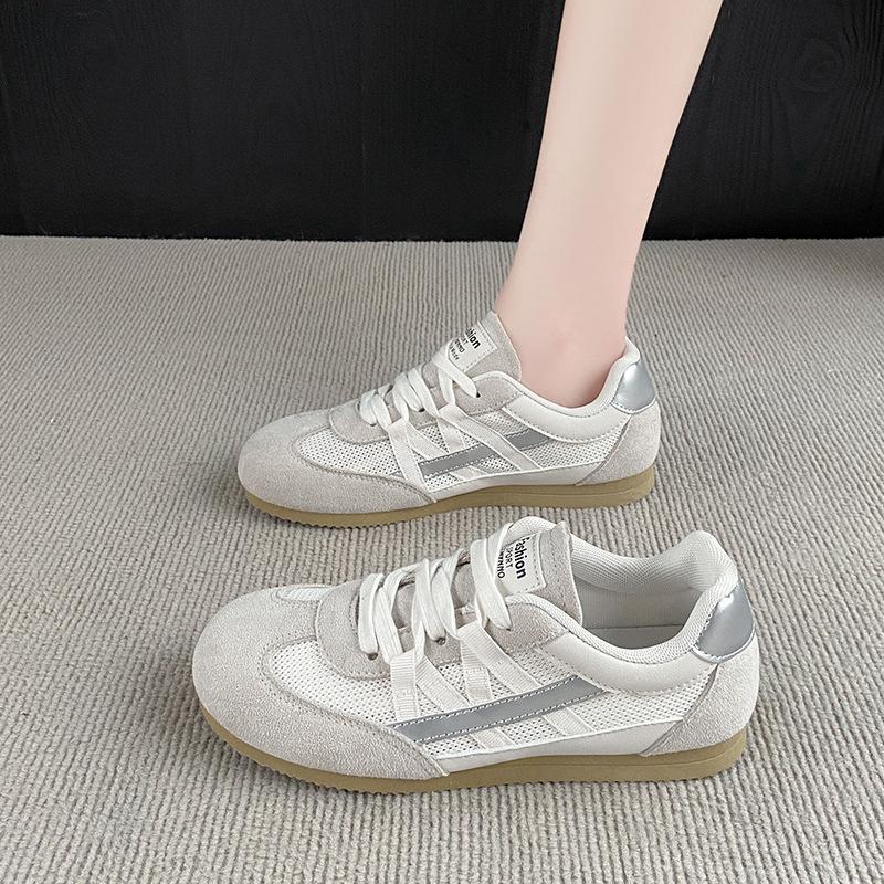

Breathable and versatile 2025 new soft-soled not tired feet women s mesh explosion super fire mesh shoes German training shoes Forrest Gump white shoe 35