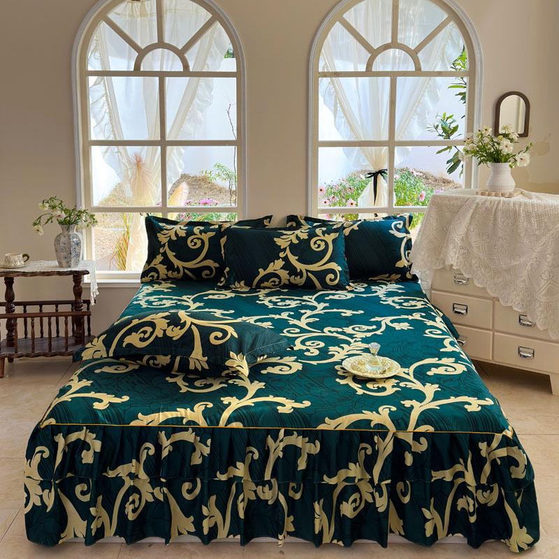 Comfortable, Relaxing, Breathable, Skin-friendly Three-piece Set: One Bed Skirt + Two Pillowcases (without Pillow Core)