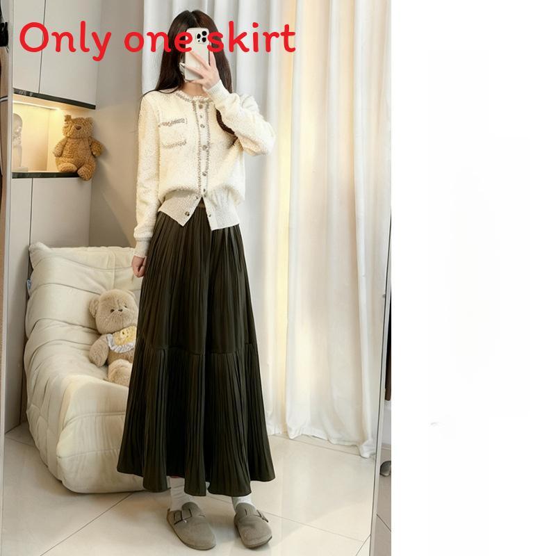 Golden Velvet Skirt With Pleated Design For Casual And Office Wear