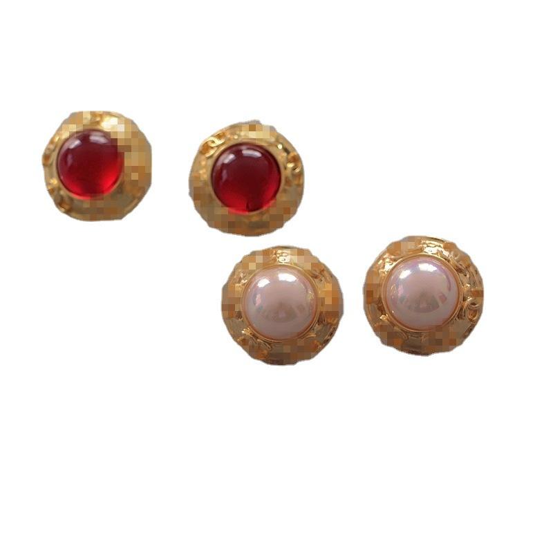 Vintage Medieval Small Fragrance Simple Fashion Glazed Pearl Stud Earrings