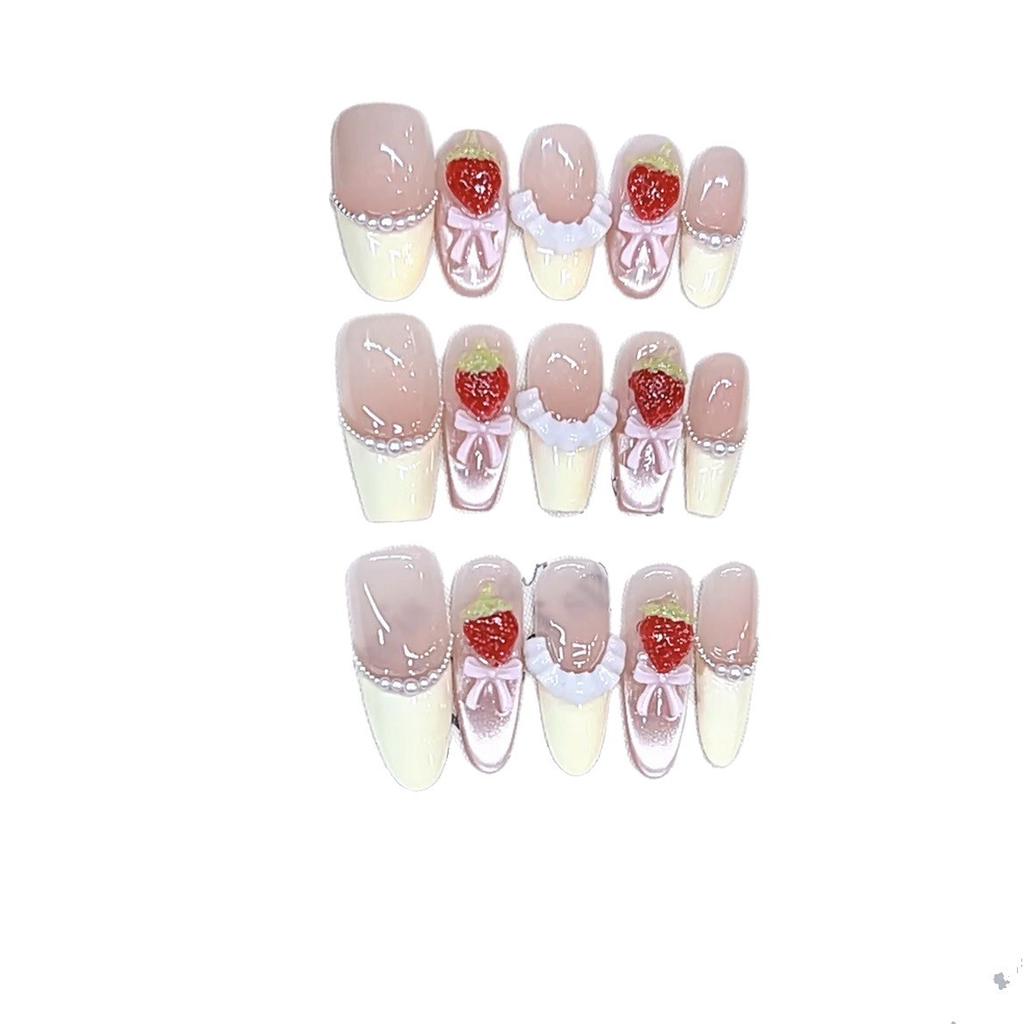 Pure Hand-made Pinching Technology New Style Zhizhimeiberry Hand-painted Three-dimensional Strawberry Cat Eye Nail Art Patch