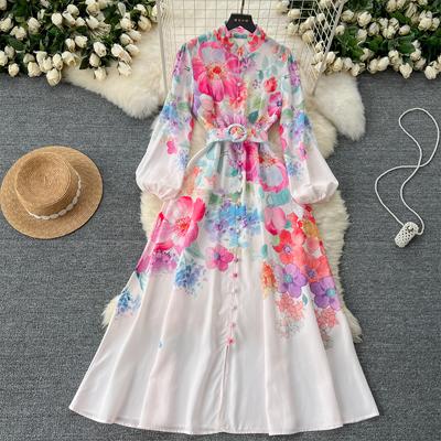Kleid mit Stehkragen und Blumenmuster 2024 für Damen, neue High-End-Urlaubskleider mit langer, schmaler Taille, großer Schwung, französische Urlaubskleider