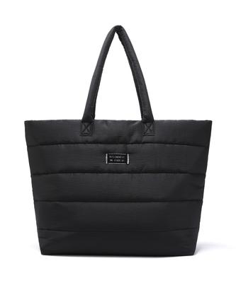 Illedit Matte Quilted Tote Bag Black