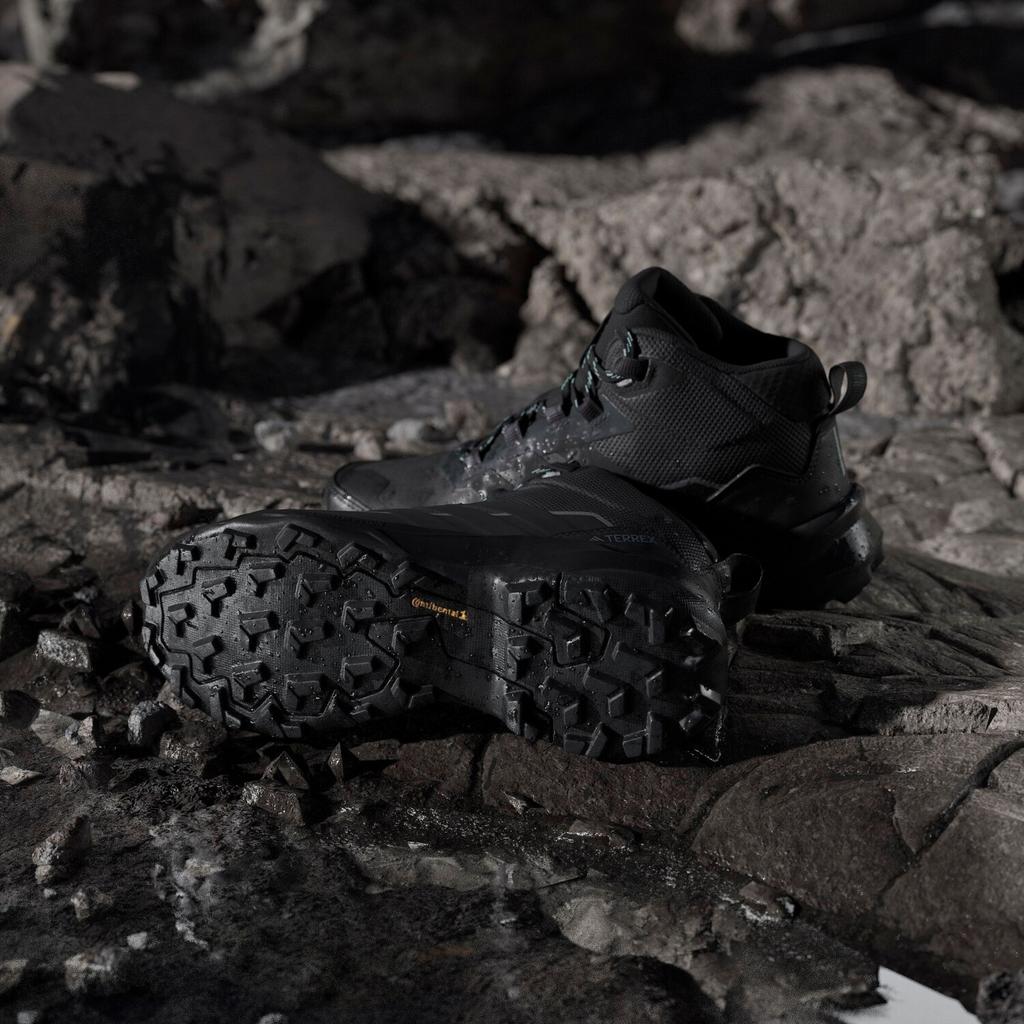 Обувь для треккинга Adidas Terrex Skychaser AX5 Mid Gore-tex carbon core black semi flash aqua