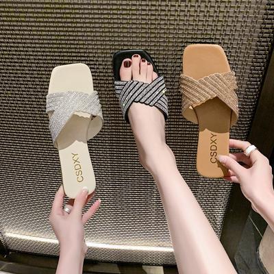 Sapatos de mulher – Sandálias